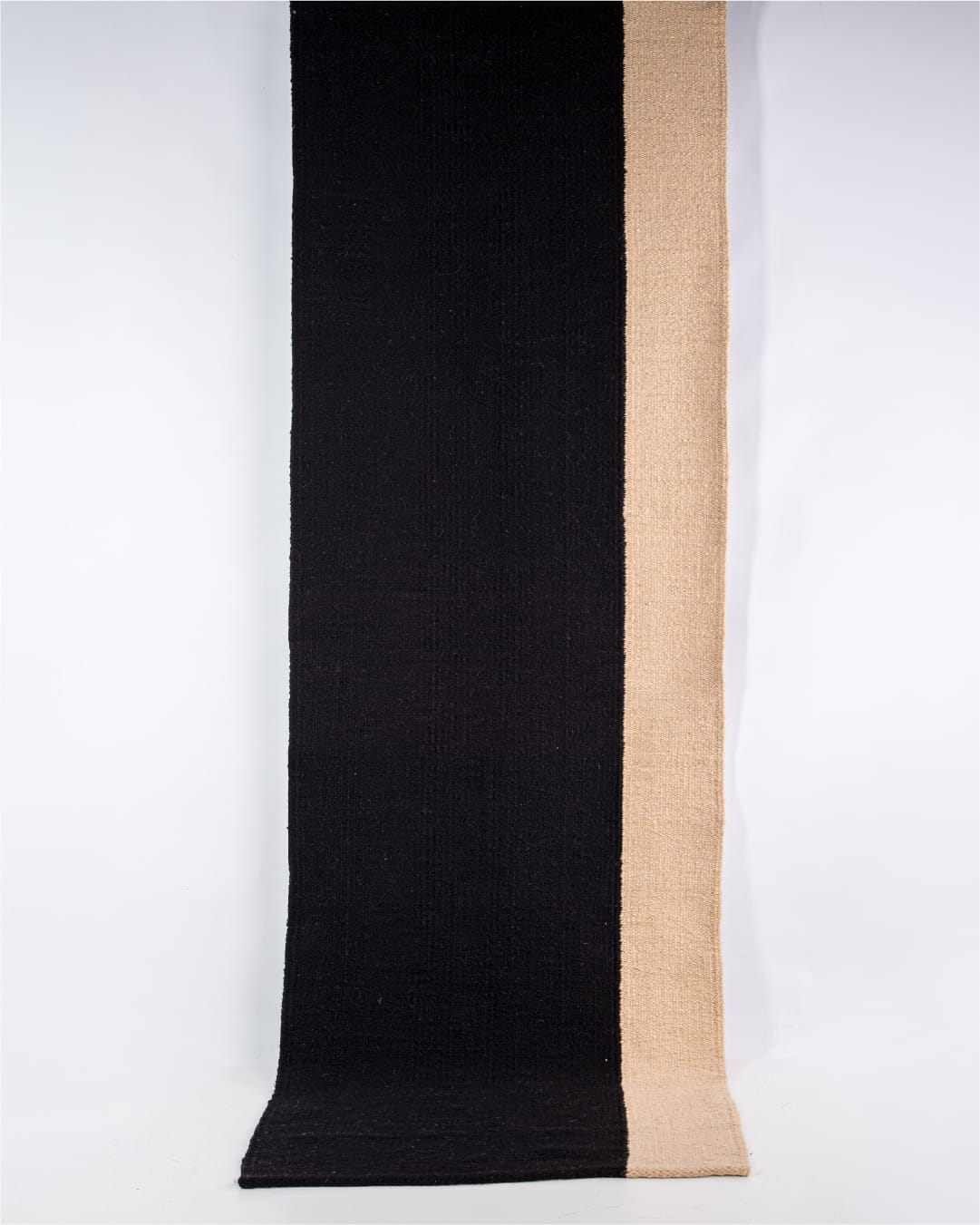 Alfombra con diseño Caminero baeton negro y arena